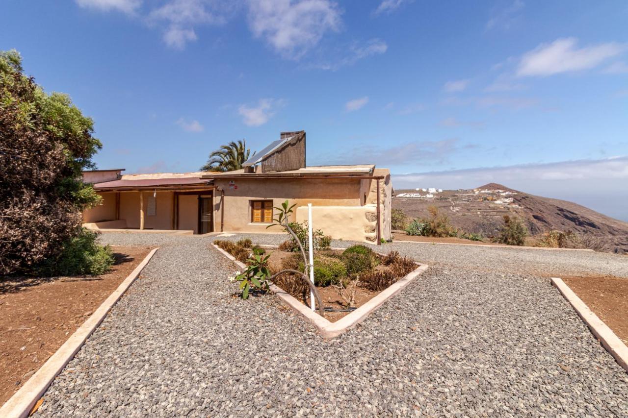 Flatguest Charming House + Pool + Terrace + Views Santa Maria de Guia de Gran Canaria Exterior photo