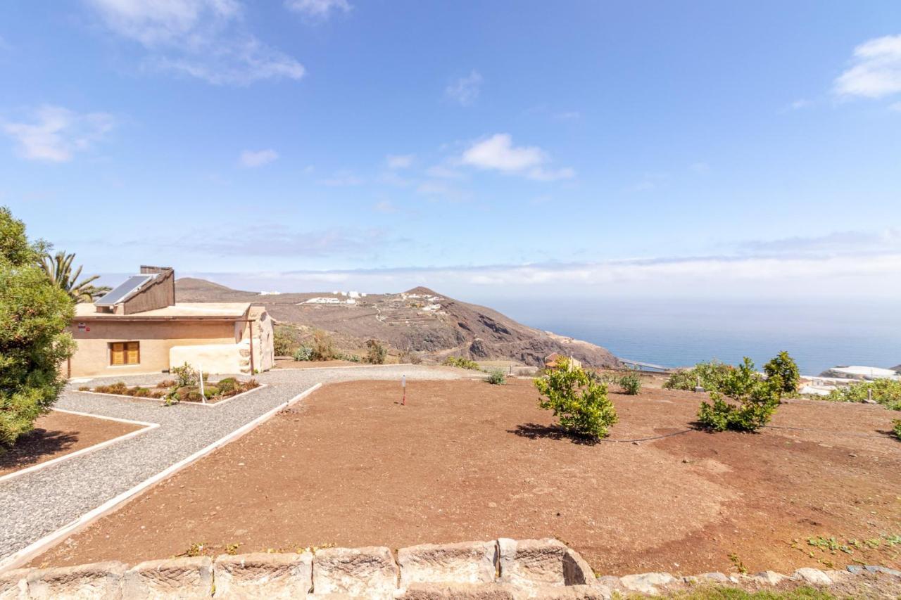 Flatguest Charming House + Pool + Terrace + Views Santa Maria de Guia de Gran Canaria Exterior photo