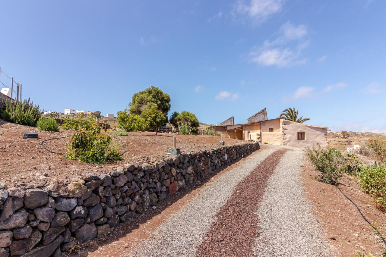 Flatguest Charming House + Pool + Terrace + Views Santa Maria de Guia de Gran Canaria Exterior photo